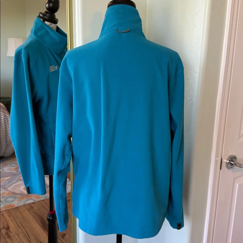 The North Face Men's Teal Lightweight Fleece Jacket